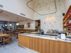 Barman-ospatar pentru pizzerie Zona Aviatiei